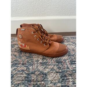 Bangs Sunrise Mountain Tan Embroidered High Top Sneakers Women's Size 10